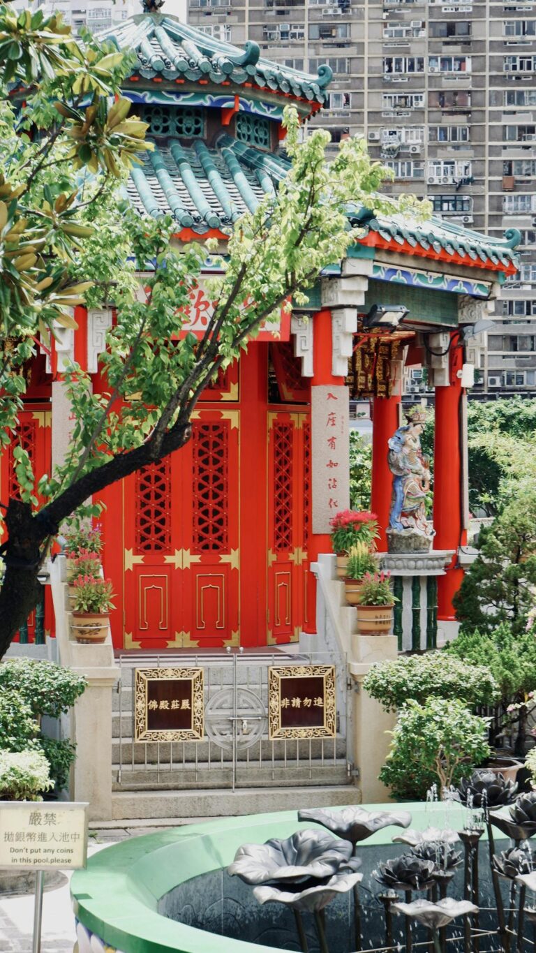 Explore the colorful and historic Wong Tai Sin Temple in Kowloon, Hong Kong.